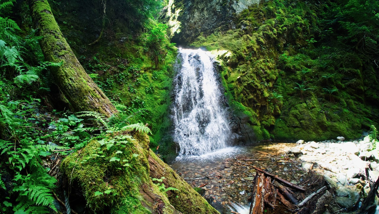 8 Must-See Waterfalls in the Kootenays