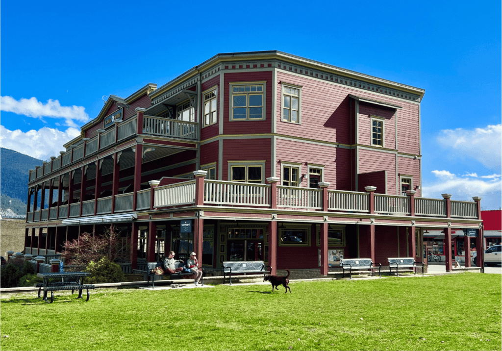 back of the kaslo historic hotel