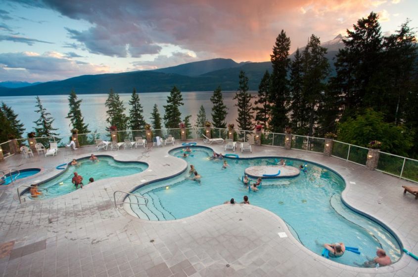 World Class Hot Springs – Relax in Nakusp