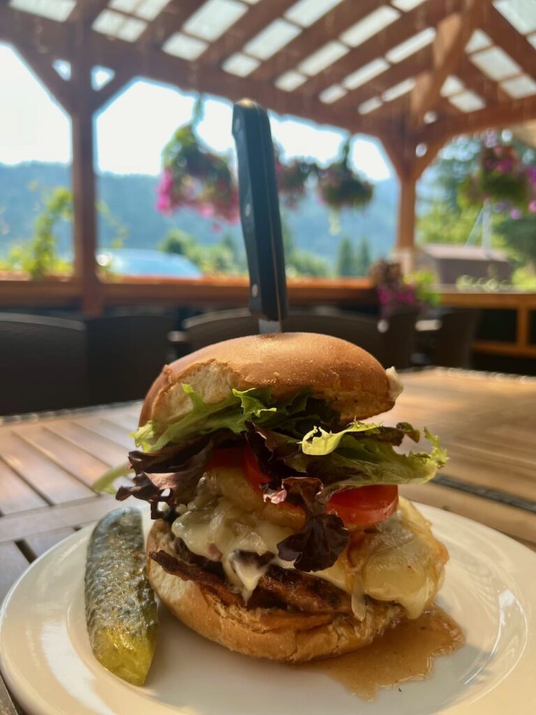 Cheeseburger in Paradise at The Lion's Head 