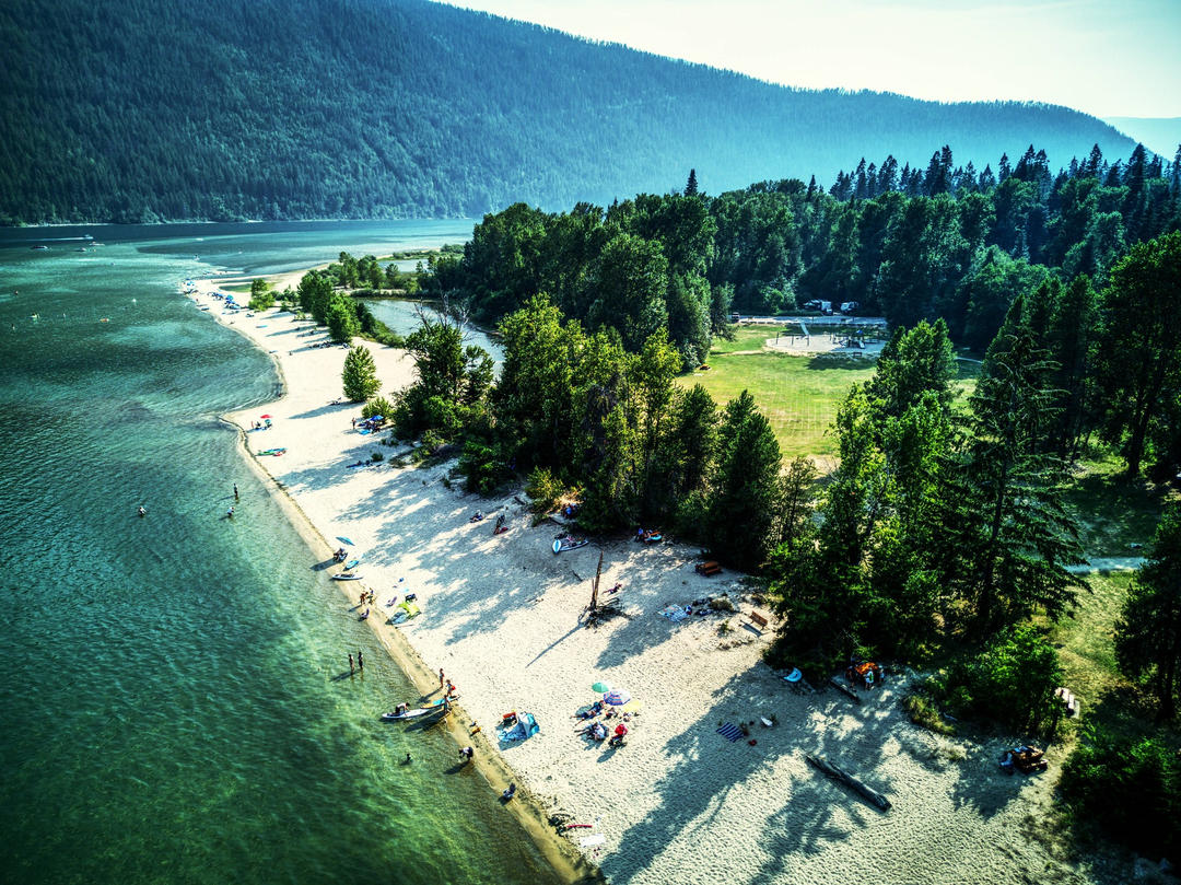 Kokanee Creek Provincial Park beach