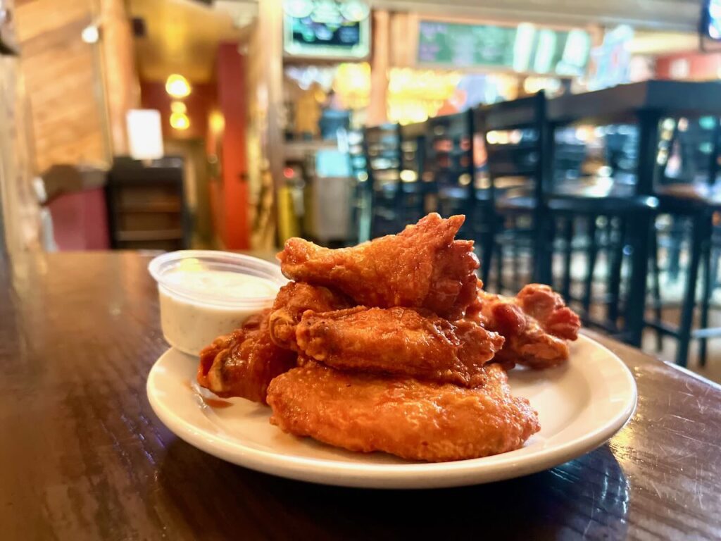 Hot wings at The Dam in Nelson on wing night