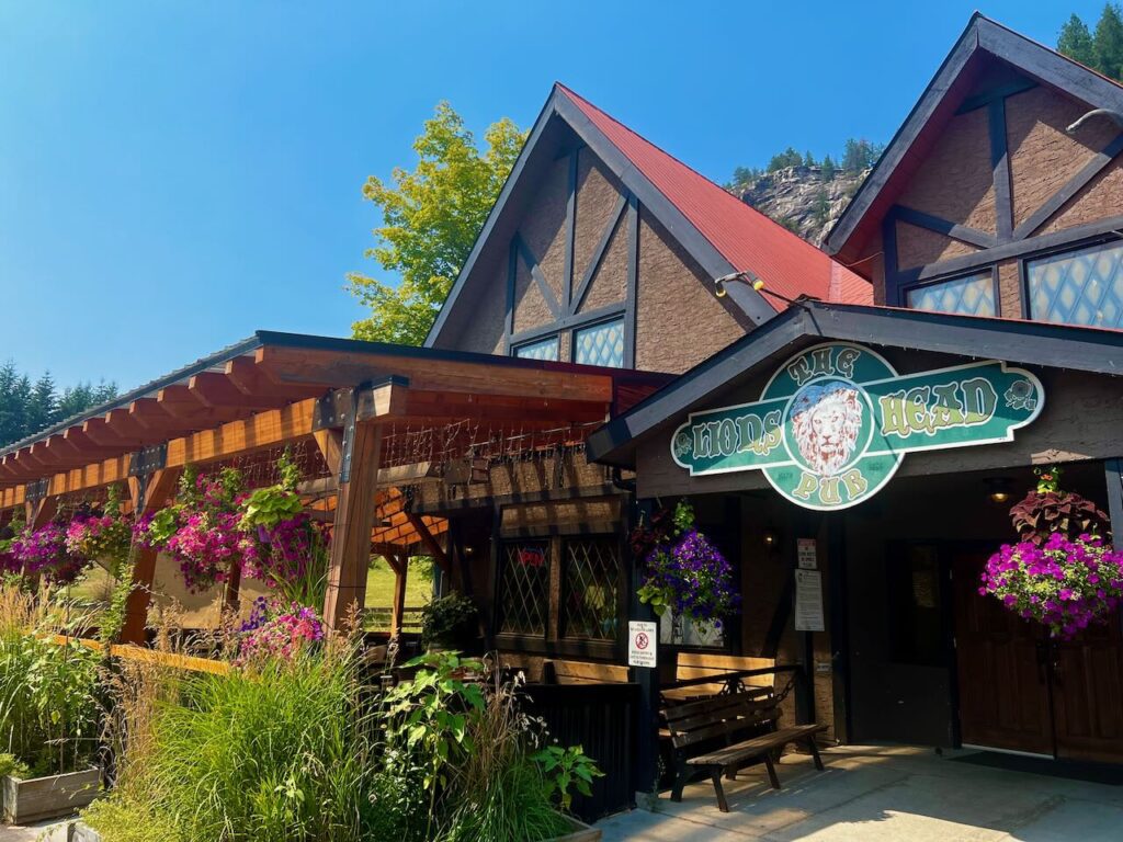 The Lion's Head Pub in Castlegar BC